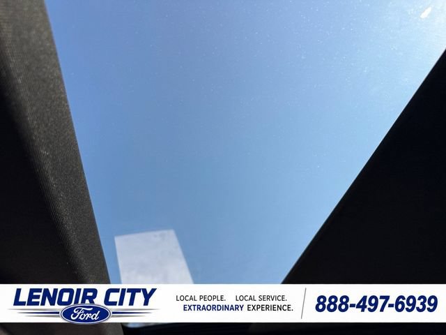Certified 2020 Ford Explorer XLT w/ Equipment Group 202A AWD/4WD image 17