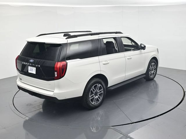 Certified 2025 Ford Expedition Active AWD/4WD image 45