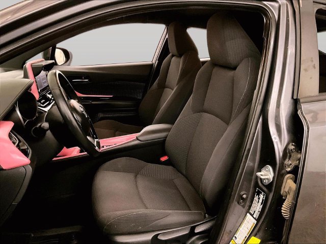 Used 2019 Toyota C-HR XLE FWD image 24