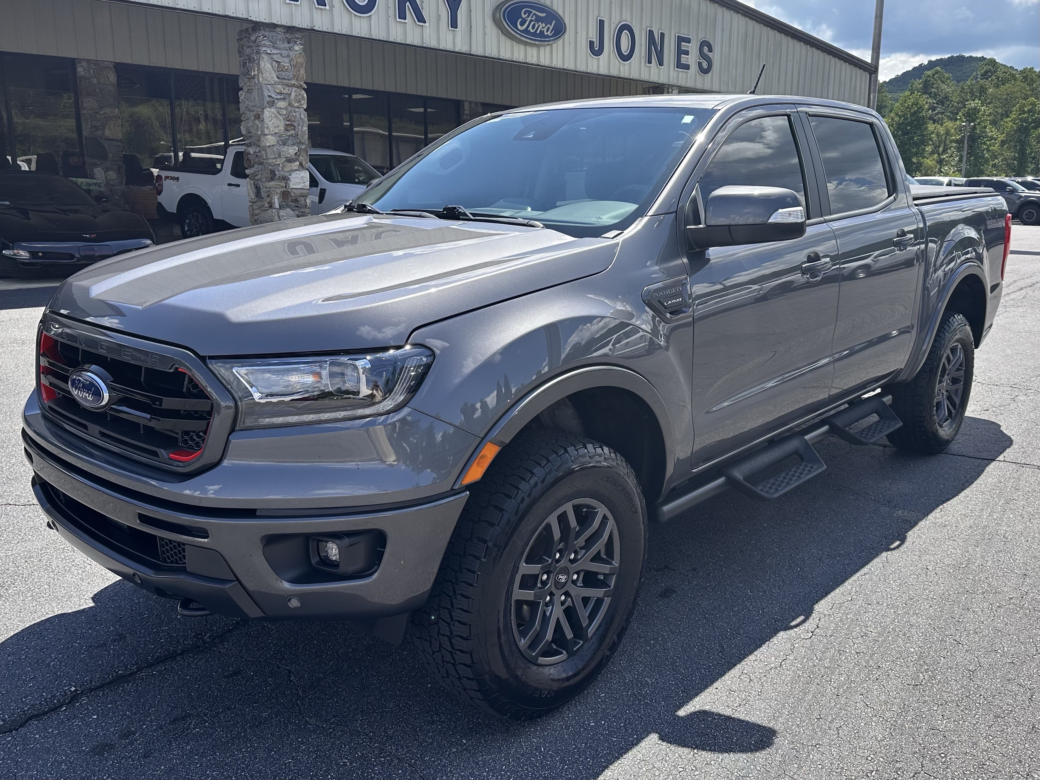 Certified 2021 Ford Ranger Lariat w/ Tremor Off-Road Package AWD/4WD image 2