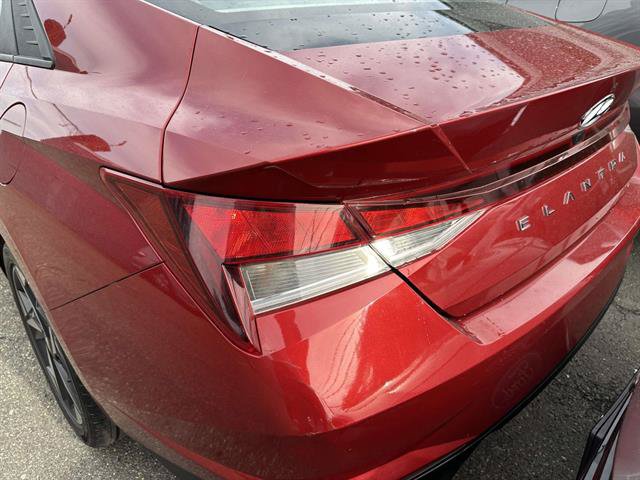 Used 2023 Hyundai Elantra SEL w/ Convenience Package FWD image 17
