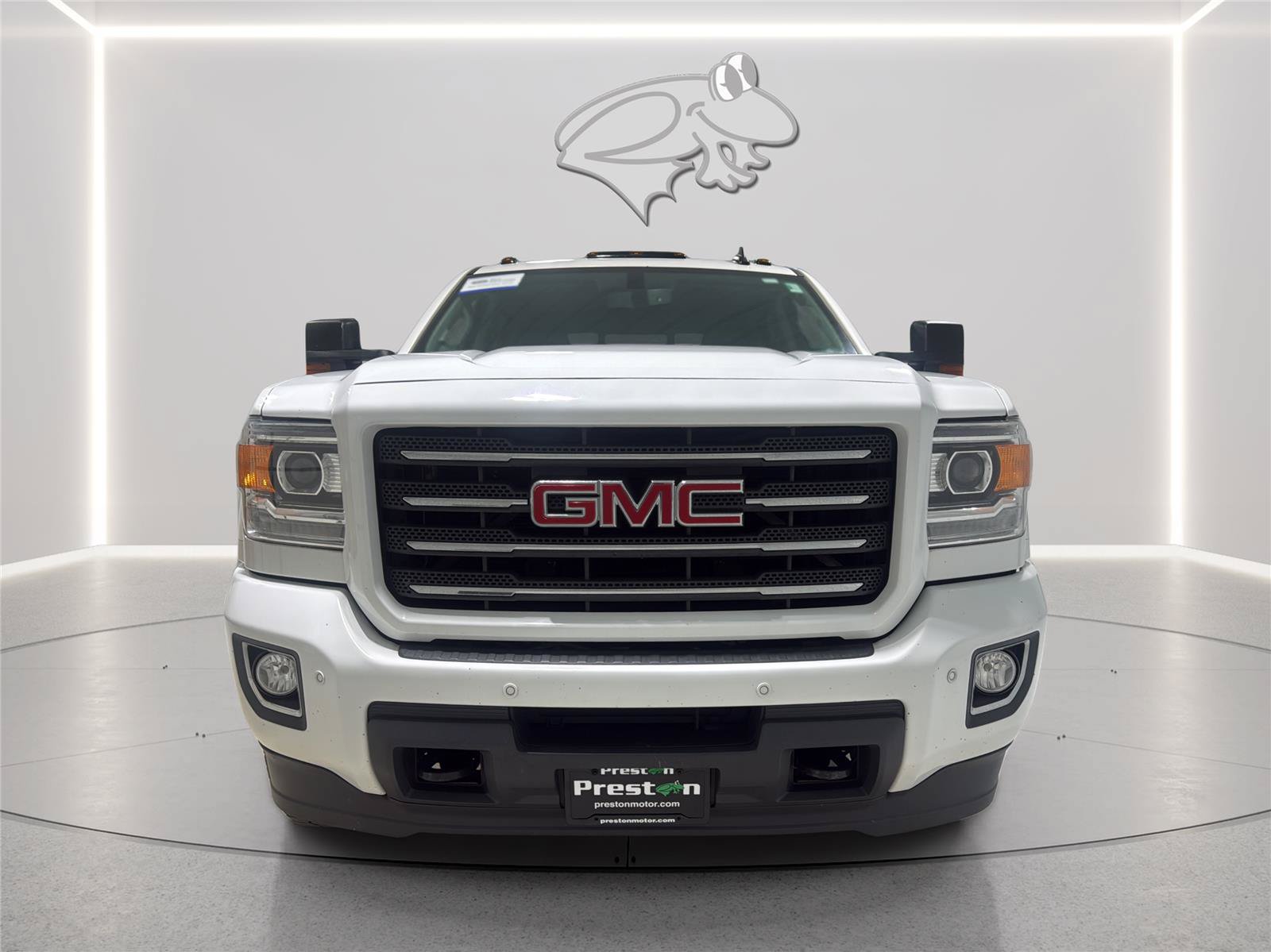 Used 2017 GMC Sierra 2500 SLT w/ All Terrain X HD Package AWD/4WD image 10