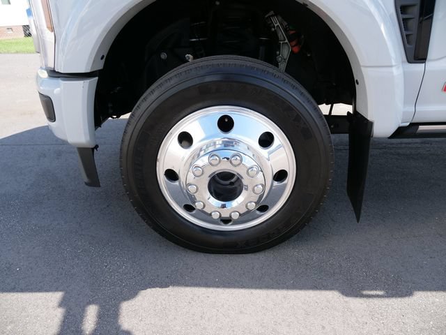 Certified 2026 Ford F450 Platinum w/ FX4 Off-Road Package AWD/4WD image 12