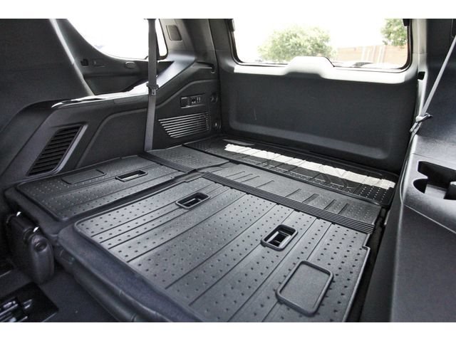 Used 2023 Chevrolet Tahoe RST w/ Luxury Package RWD image 11