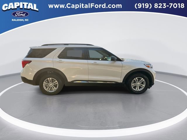 Certified 2023 Ford Explorer XLT w/ Equipment Group 202A image 7