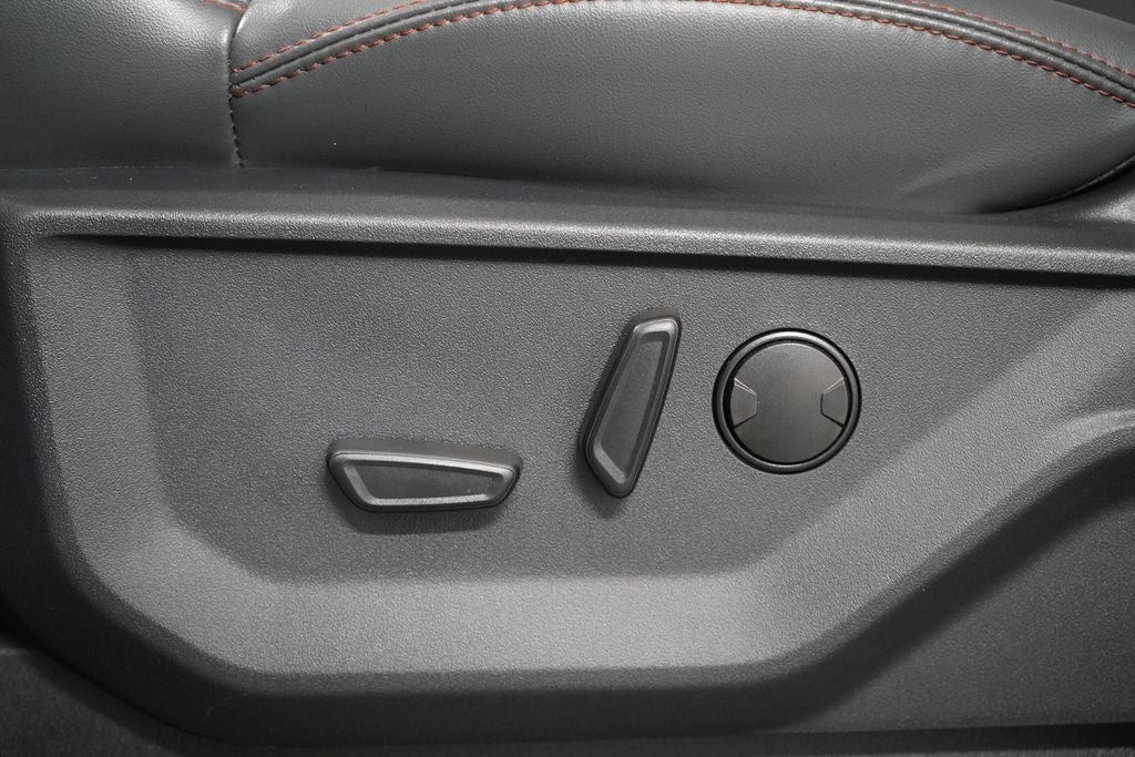Certified 2025 Ford Expedition Active AWD/4WD image 19