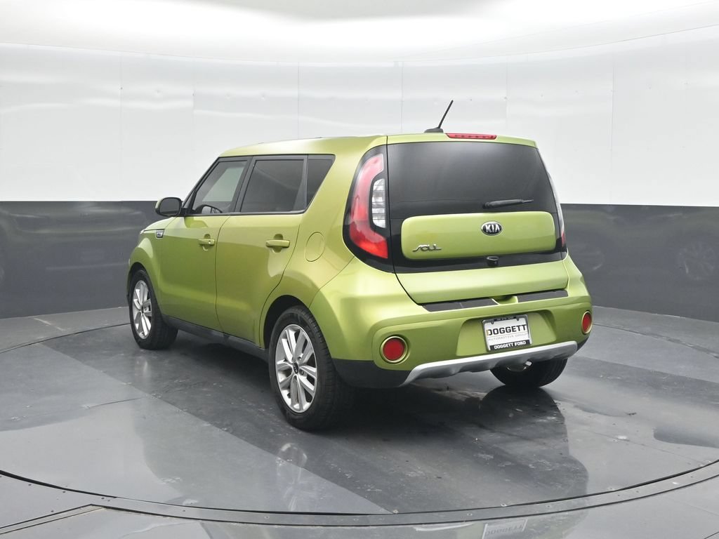 Used 2018 Kia Soul + FWD image 22