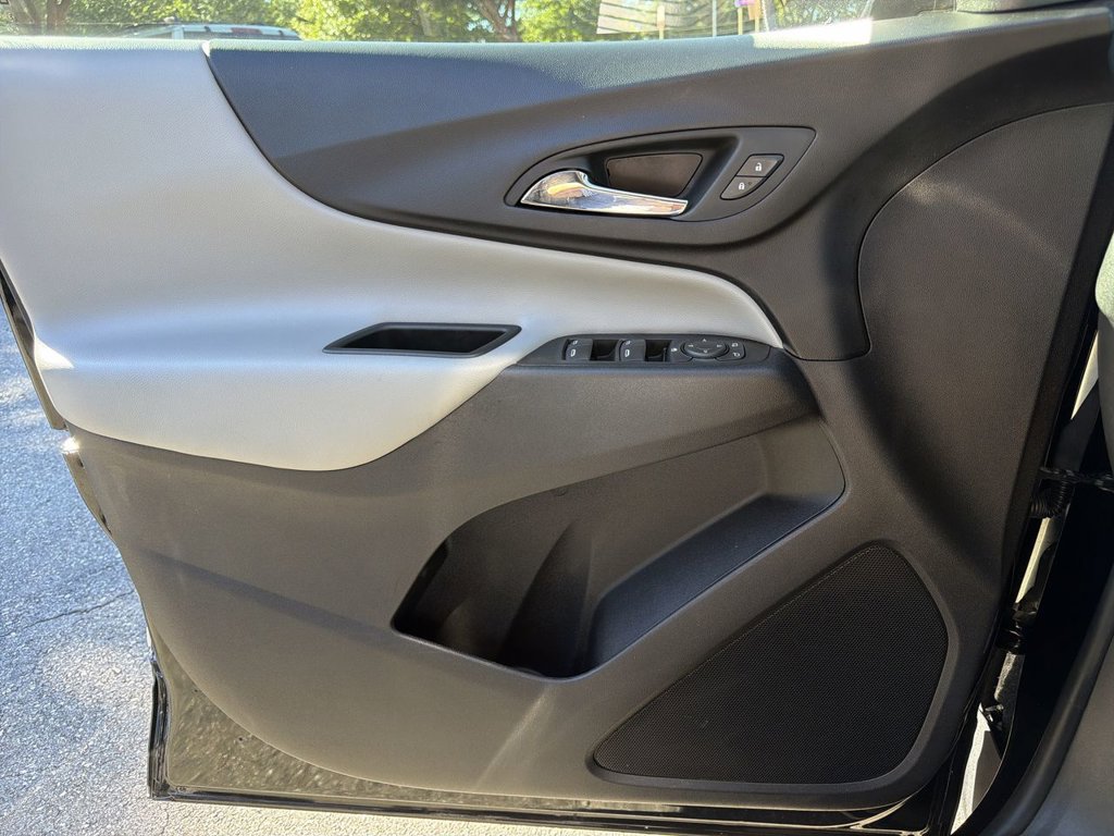 Used 2024 Chevrolet Equinox LS w/ Midnight Edition FWD image 20