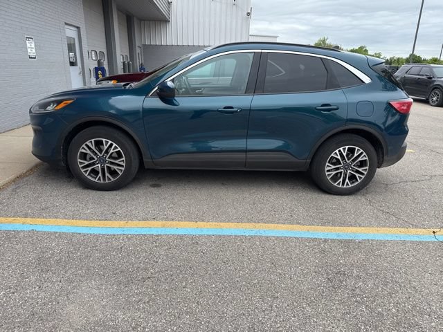 Certified 2020 Ford Escape SEL AWD/4WD image 3