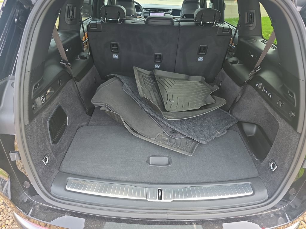 Used 2024 Jeep Grand Cherokee L Summit AWD/4WD image 11