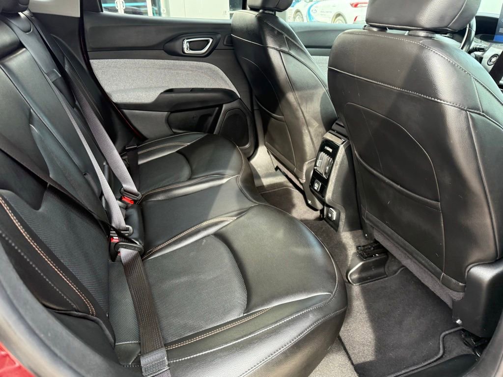 Used 2022 Jeep Compass Latitude w/ Sun and Sound Group image 15