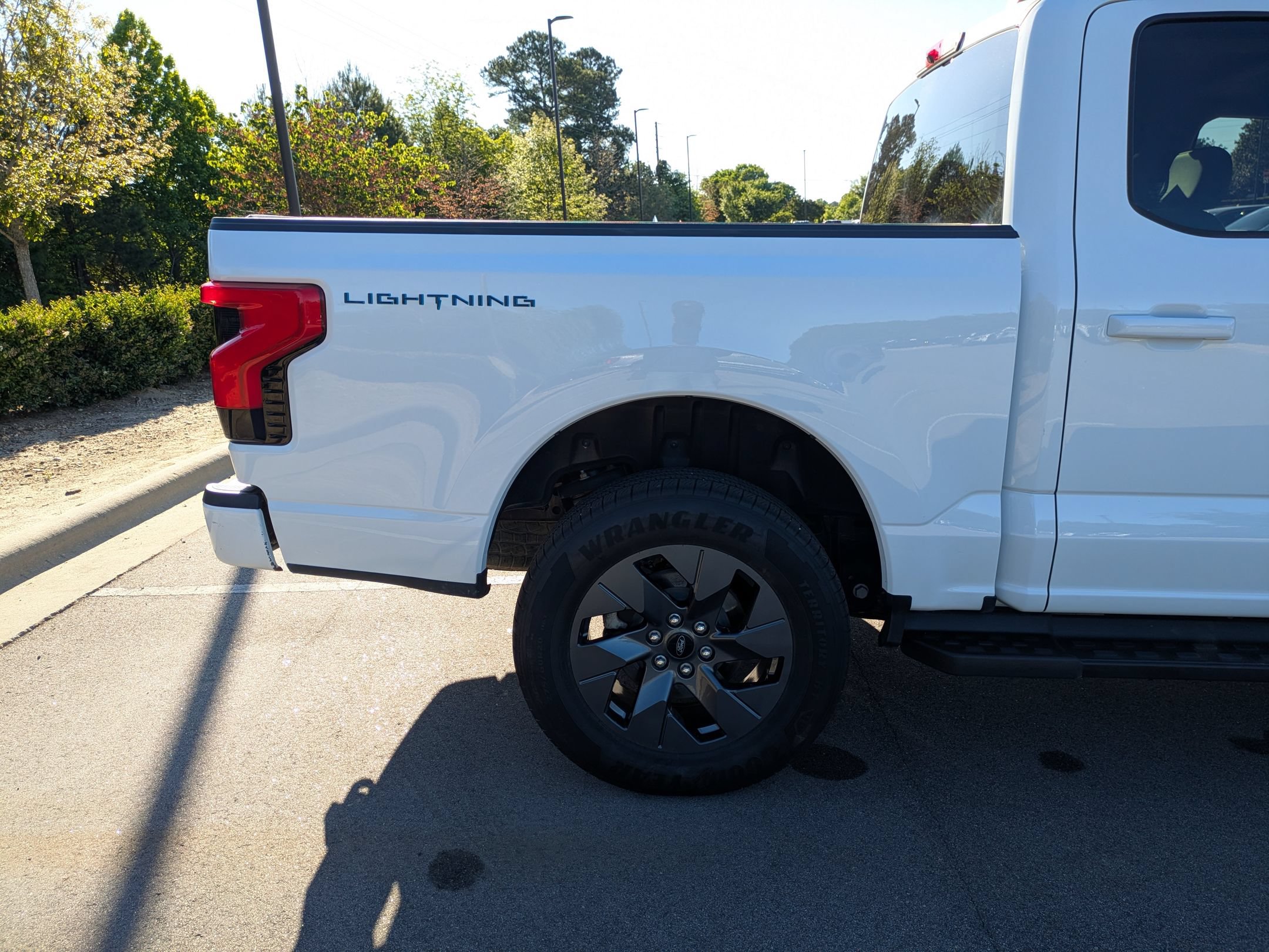 Certified 2025 Ford F150 Lightning Flash AWD/4WD image 36
