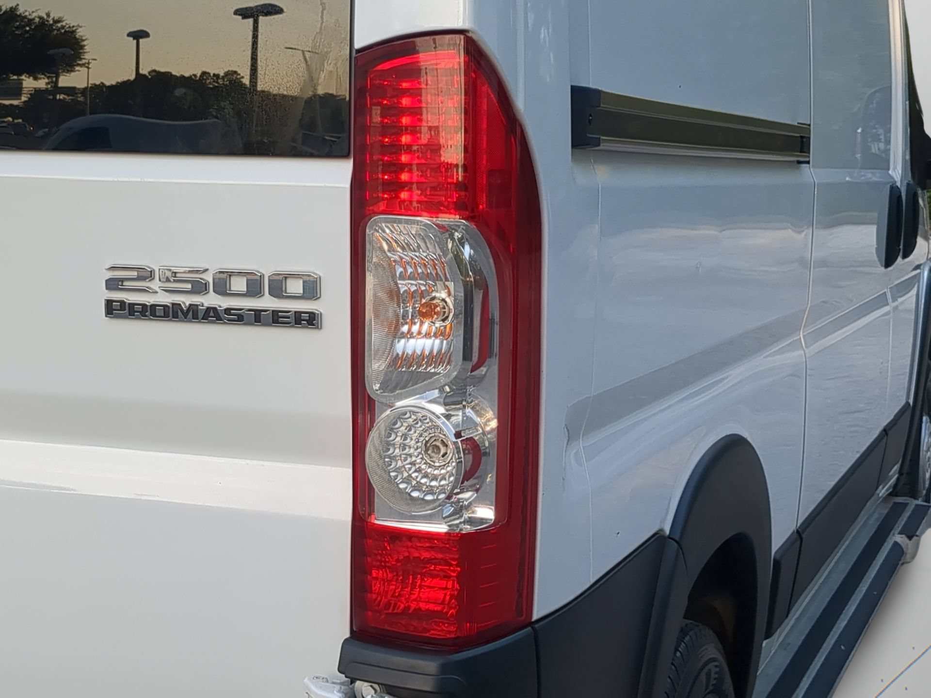 Used 2025 RAM ProMaster 2500 w/ U-Haul Equipment Group FWD image 45