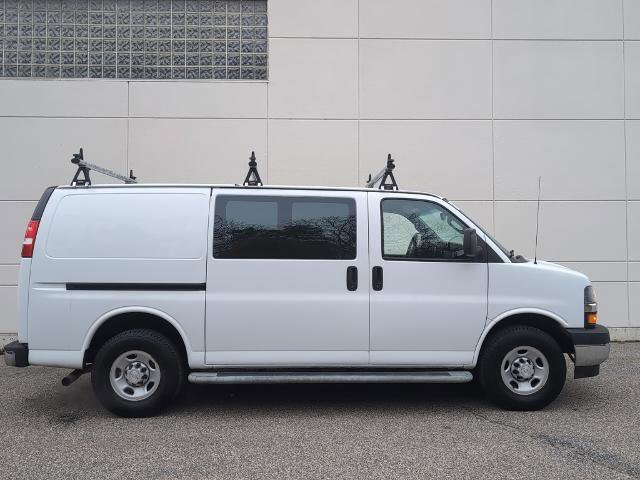 Used 2018 Chevrolet Express 2500 w/ Driver Convenience Package image 5