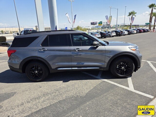 Certified 2021 Ford Explorer XLT RWD image 8