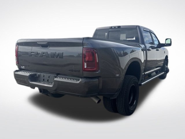 Used 2025 RAM 3500 Laramie w/ Night Edition AWD/4WD image 3