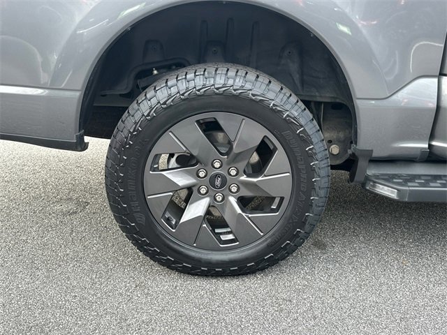 Certified 2023 Ford F150 Lightning Lariat w/ Equipment Group 511A High image 18