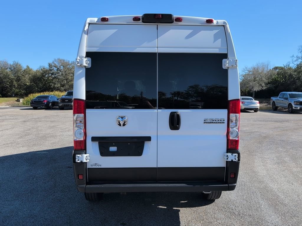 Used 2023 RAM ProMaster 2500 image 4