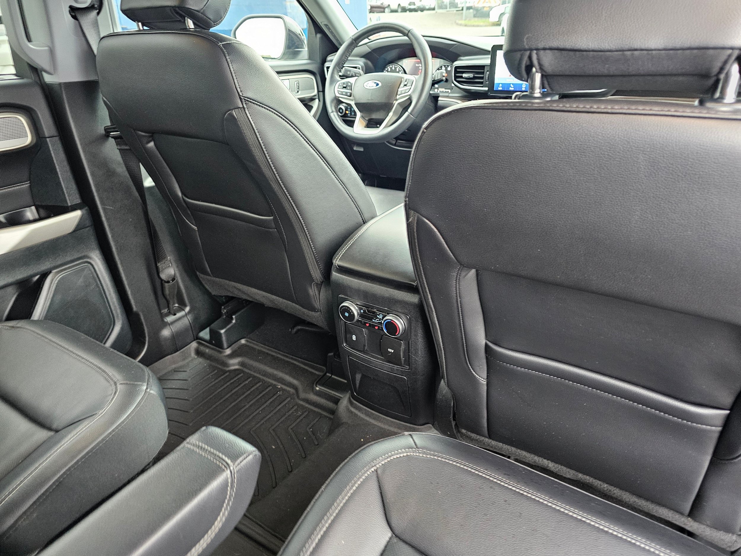 Certified 2023 Ford Explorer Limited AWD/4WD image 16