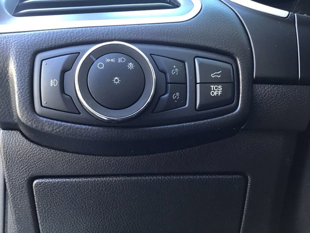 Certified 2020 Ford Edge SEL w/ Convenience Package image 18