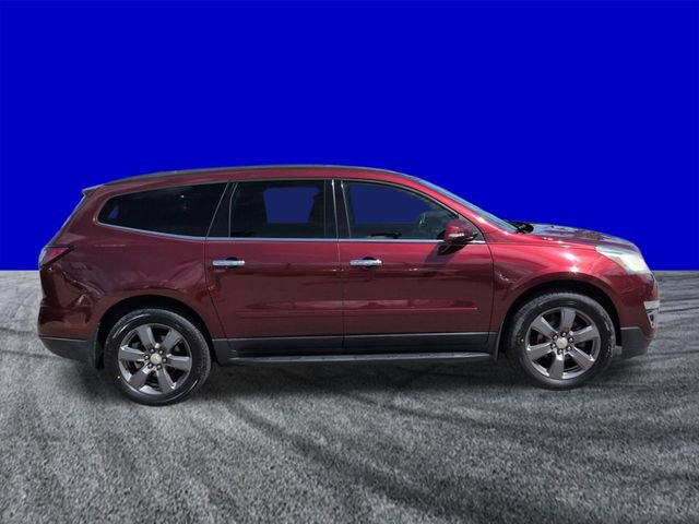 Used 2017 Chevrolet Traverse LT FWD image 3