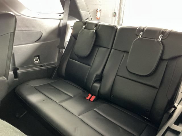 Certified 2024 Ford Explorer ST w/ Technology Package AWD/4WD image 30