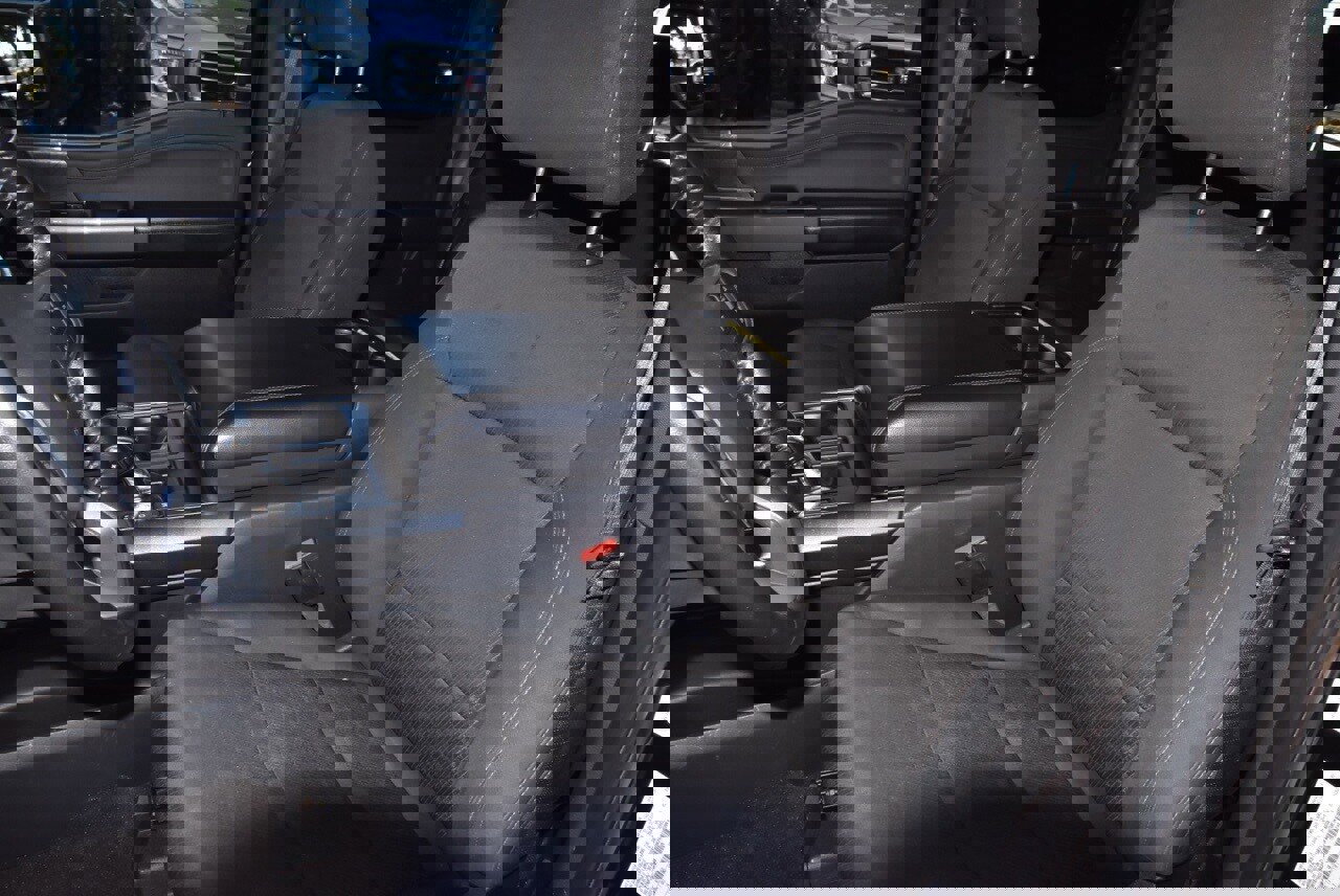 Certified 2022 Ford F150 XLT w/ Equipment Group 302A High image 32