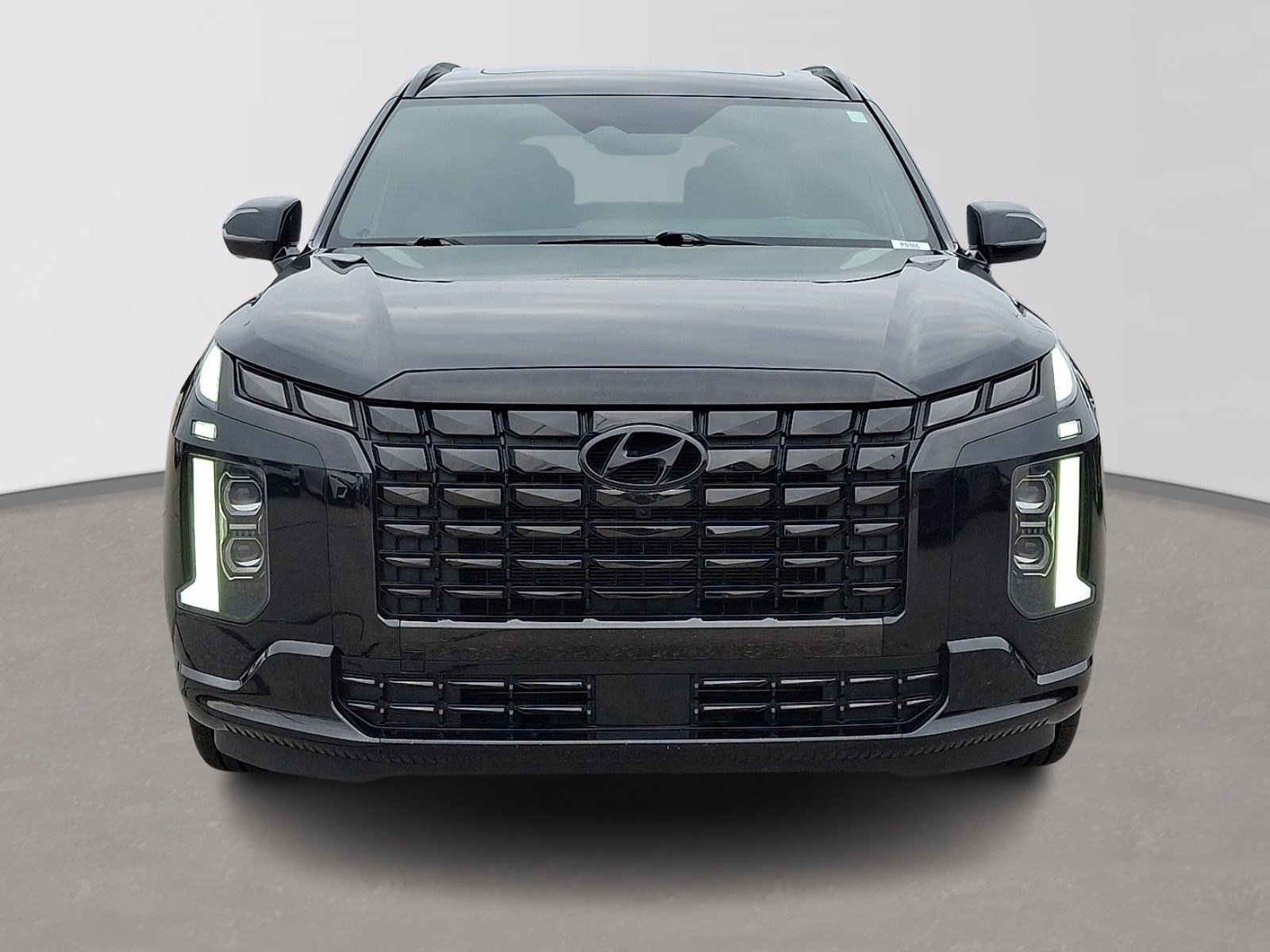 Used 2024 Hyundai Palisade Calligraphy image 2