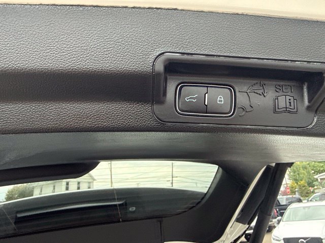 Certified 2023 Ford Explorer XLT w/ Equipment Group 202A AWD/4WD image 48