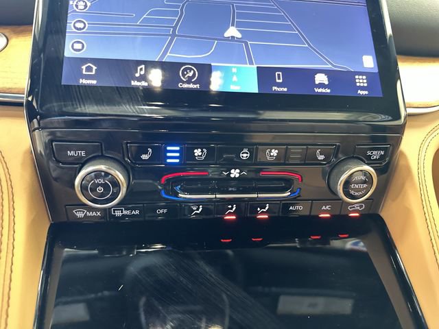 Used 2024 Jeep Grand Cherokee L Summit AWD/4WD image 20