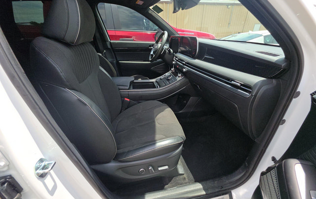 Used 2024 Hyundai Palisade Calligraphy AWD/4WD image 6