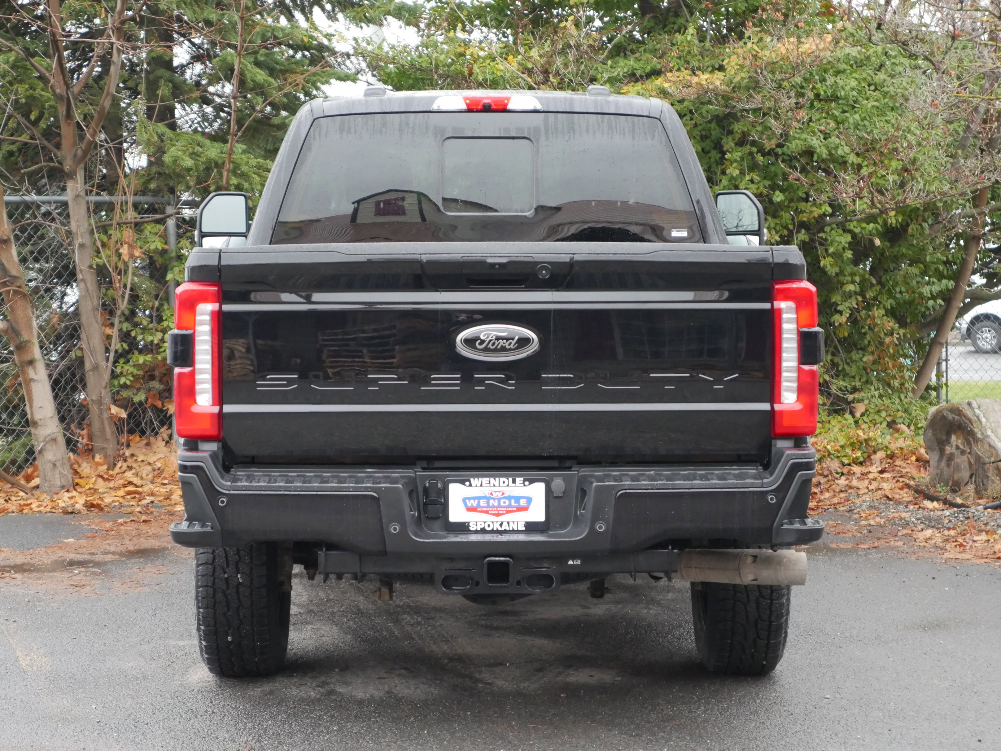 Certified 2023 Ford F350 Lariat w/ Black Appearance Package image 2