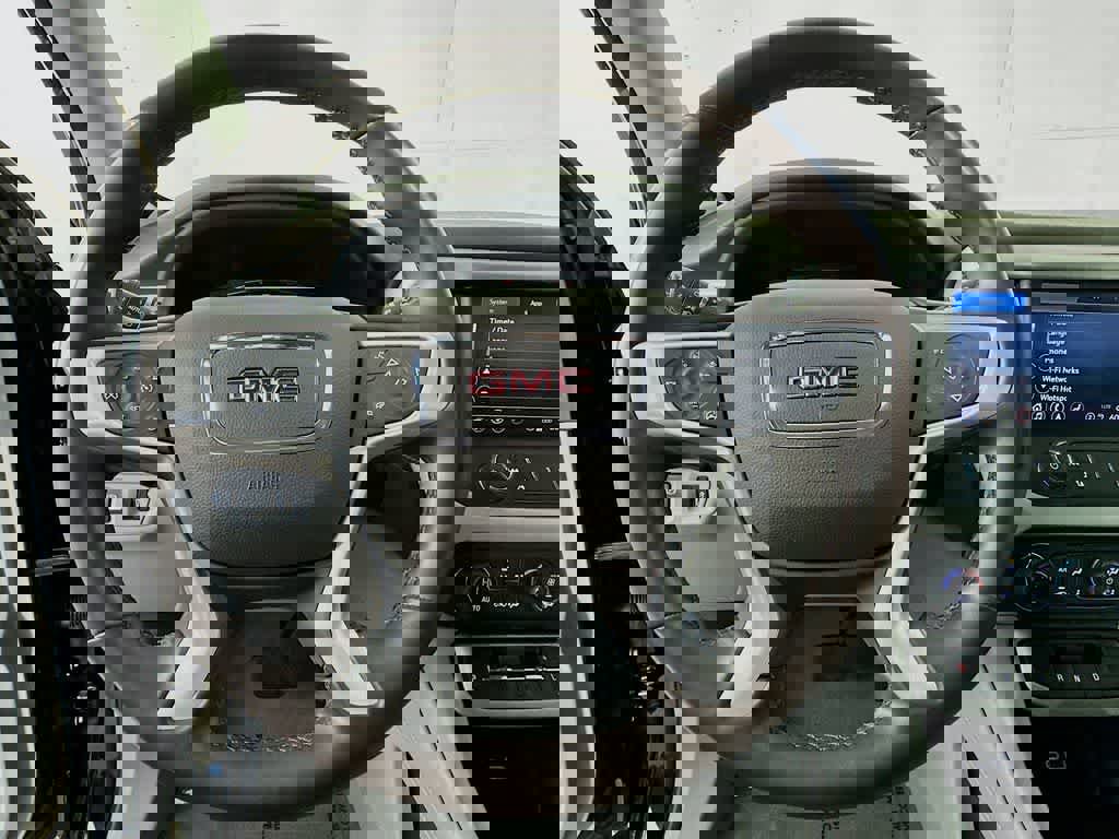 Used 2023 GMC Acadia SLT w/ Preferred Package image 19