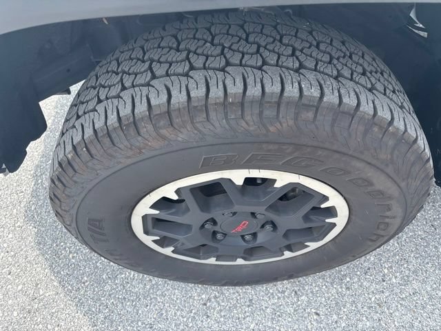 Used 2024 Toyota Tacoma TRD Off-Road w/ TRD Off Road Upgrade Package AWD/4WD image 7