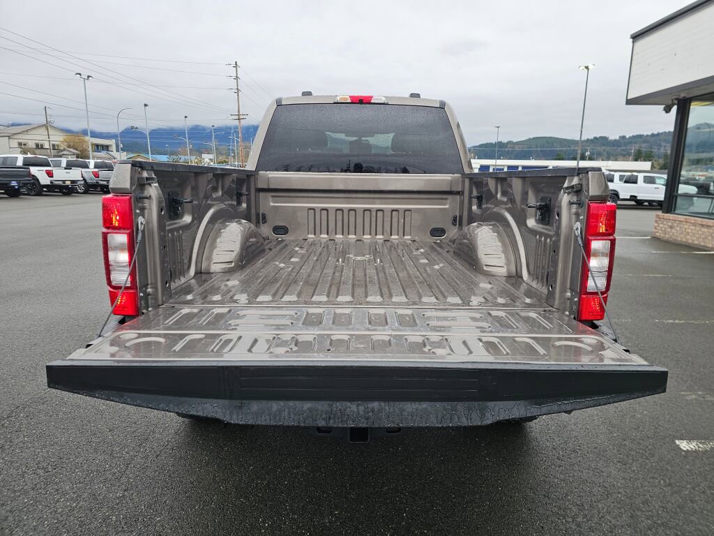 Certified 2022 Ford F250 XLT w/ XLT Value Package image 9