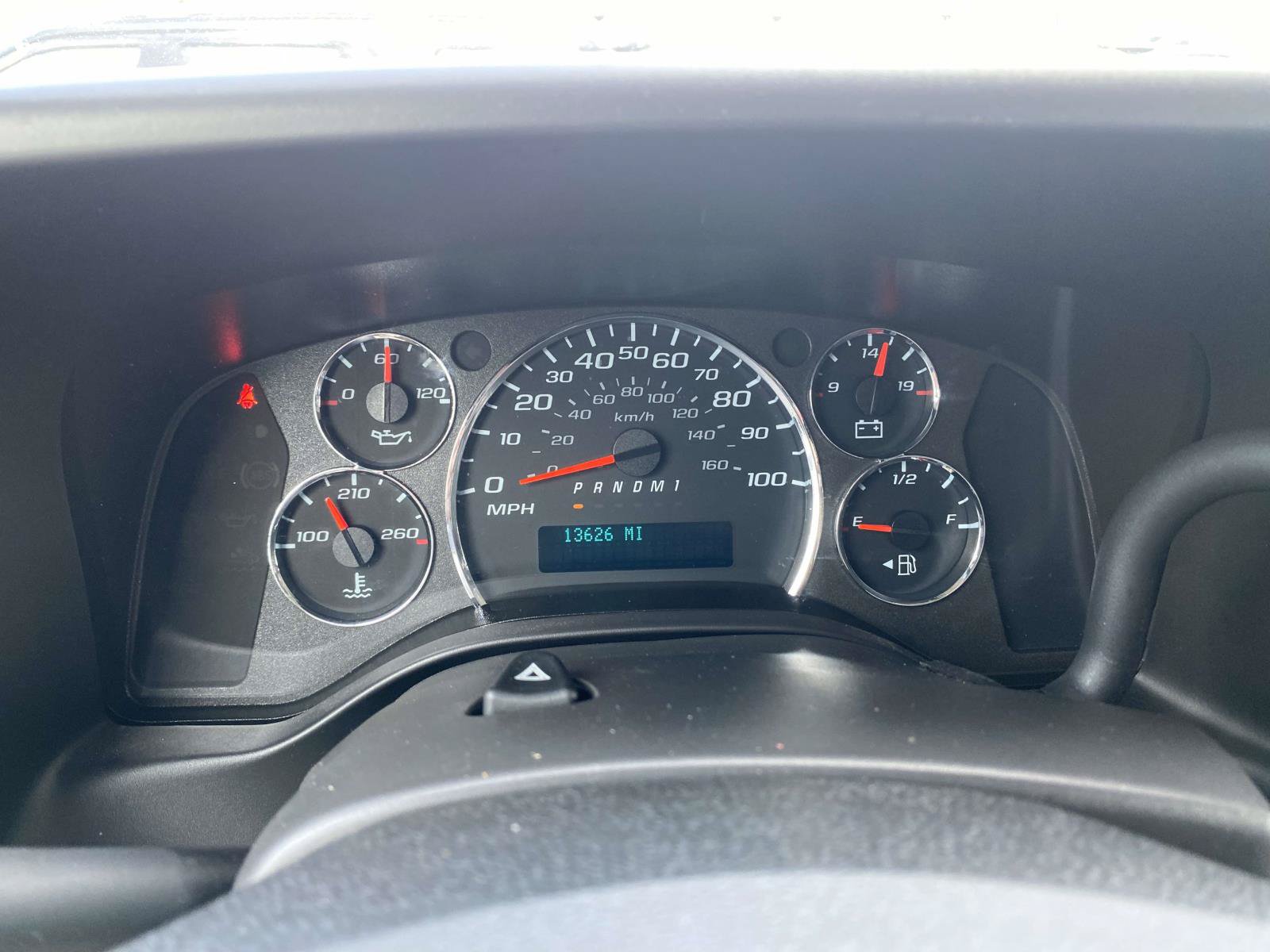Used 2024 GMC Savana 2500 w/ Driver Convenience Package RWD image 17