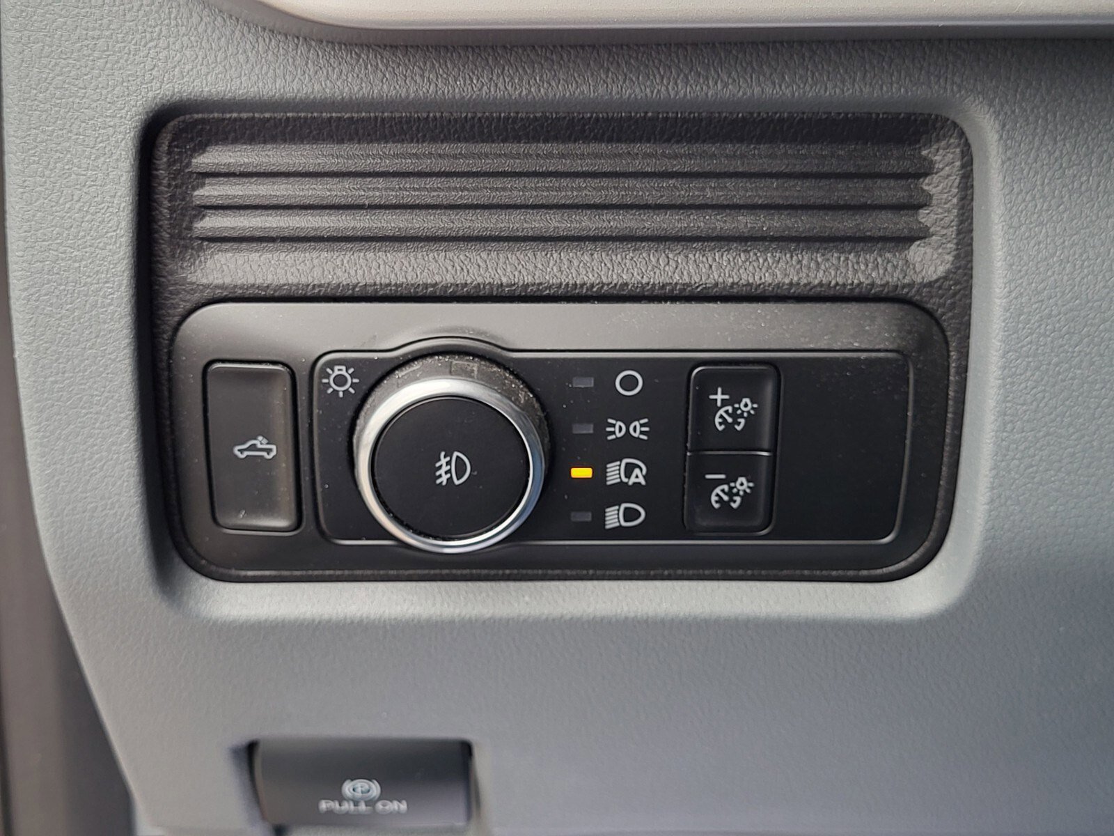 Certified 2025 Ford F250 XL w/ STX Appearance Package image 24