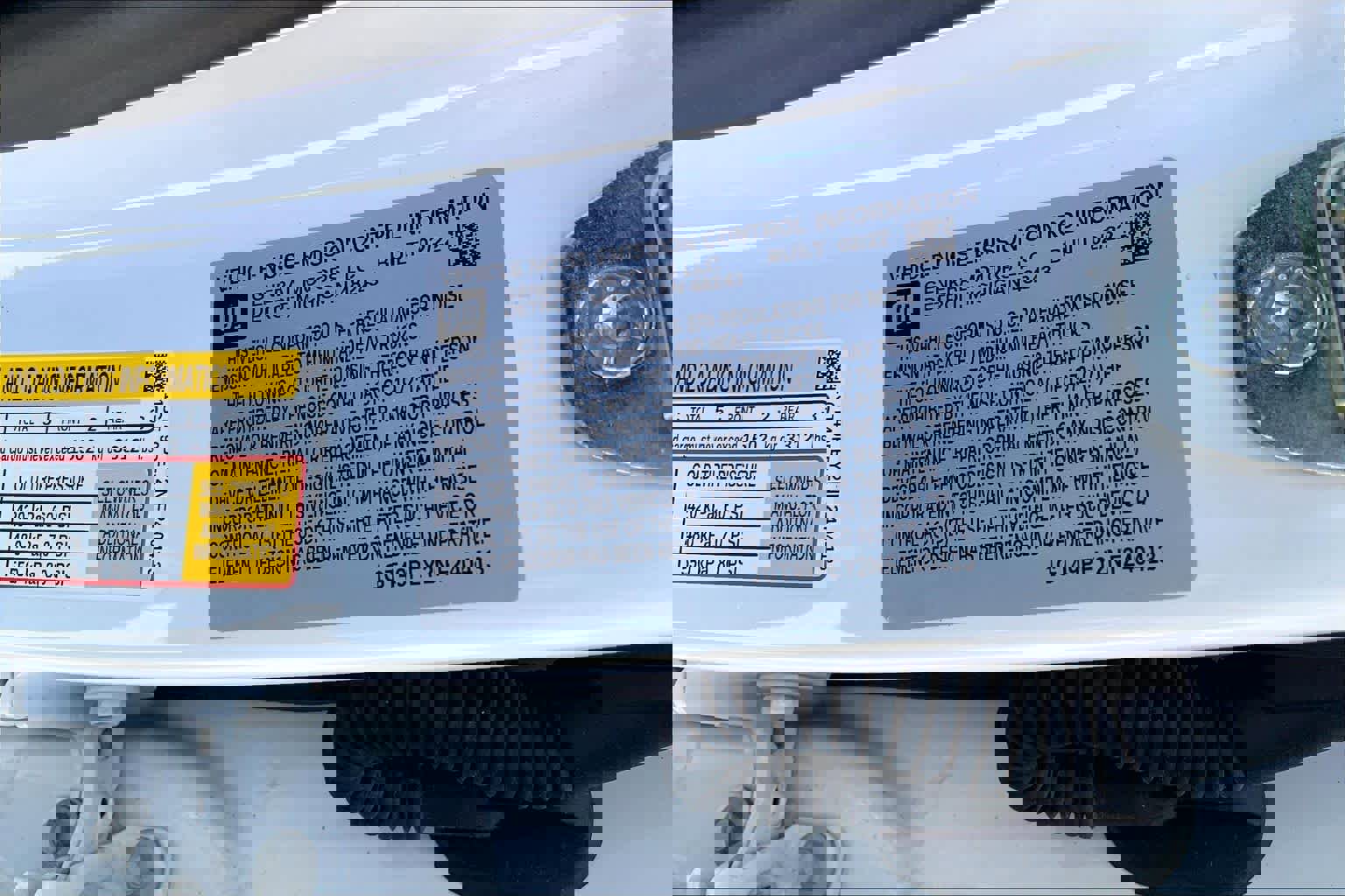 Used 2022 GMC Sierra 2500 AT4 image 29