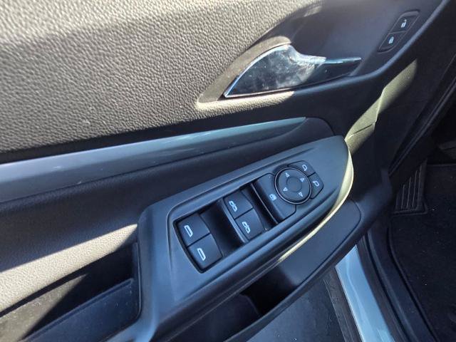 Used 2023 Chevrolet Bolt EUV LT w/ Convenience Package FWD image 18