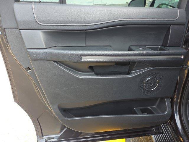 Certified 2024 Ford Expedition Max XLT RWD image 32