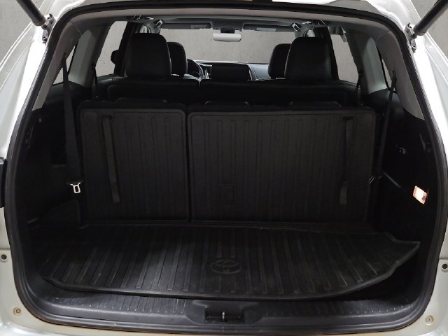 Used 2019 Toyota Highlander Limited AWD/4WD image 23