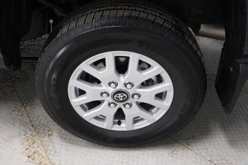 Used 2025 Toyota Tacoma SR5 image 16