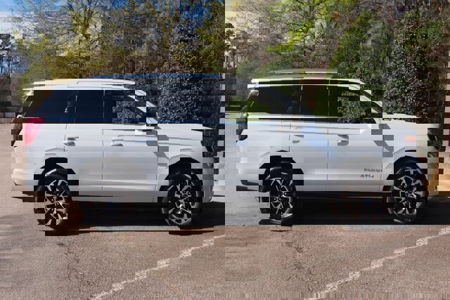 Certified 2025 Ford Expedition Platinum image 6