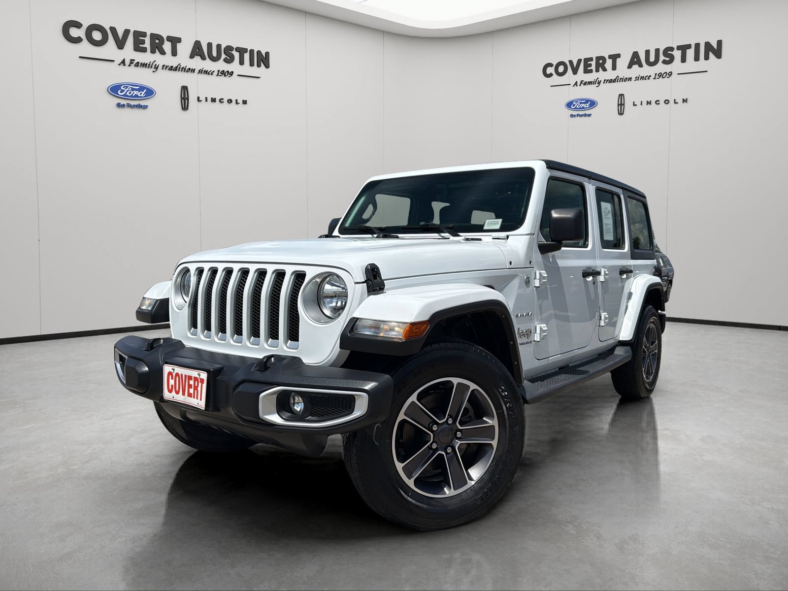 Used 2023 Jeep Wrangler Unlimited Sahara AWD/4WD image 2