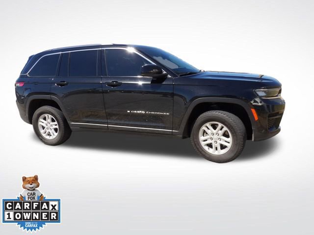 Used 2023 Jeep Grand Cherokee Laredo AWD/4WD image 16