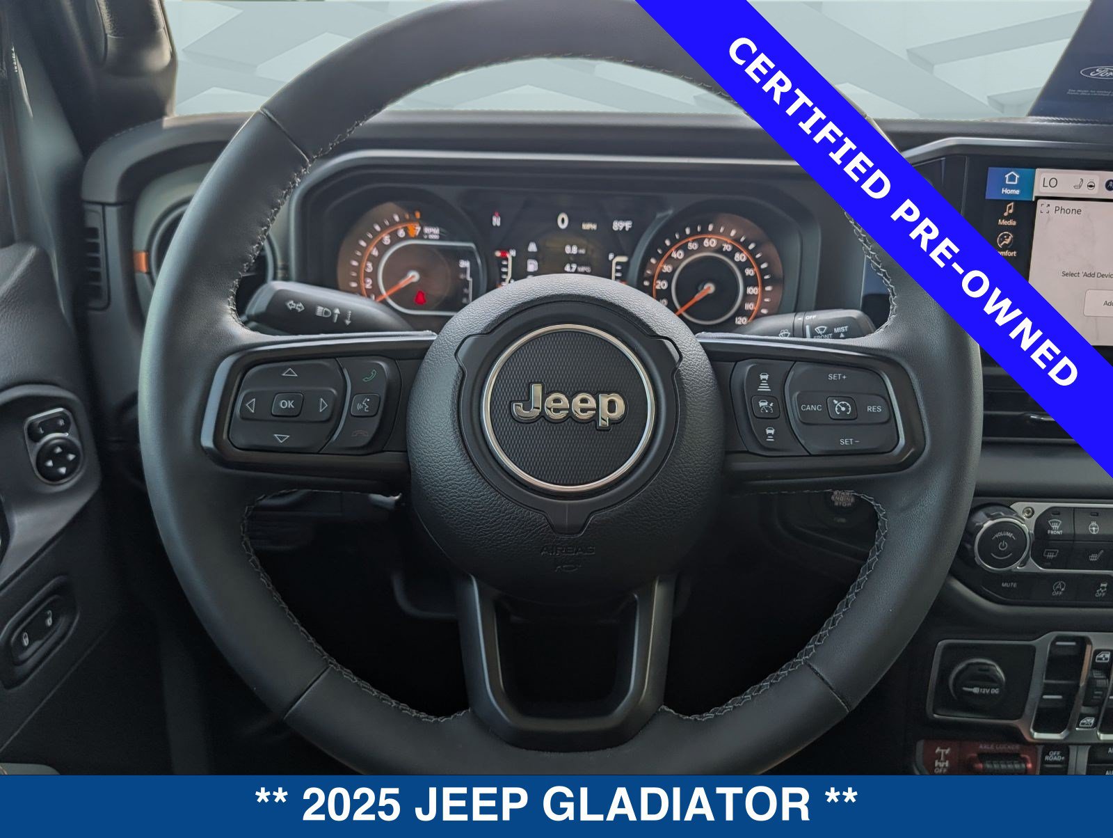 Used 2025 Jeep Gladiator Mojave w/ Convenience Group AWD/4WD image 34