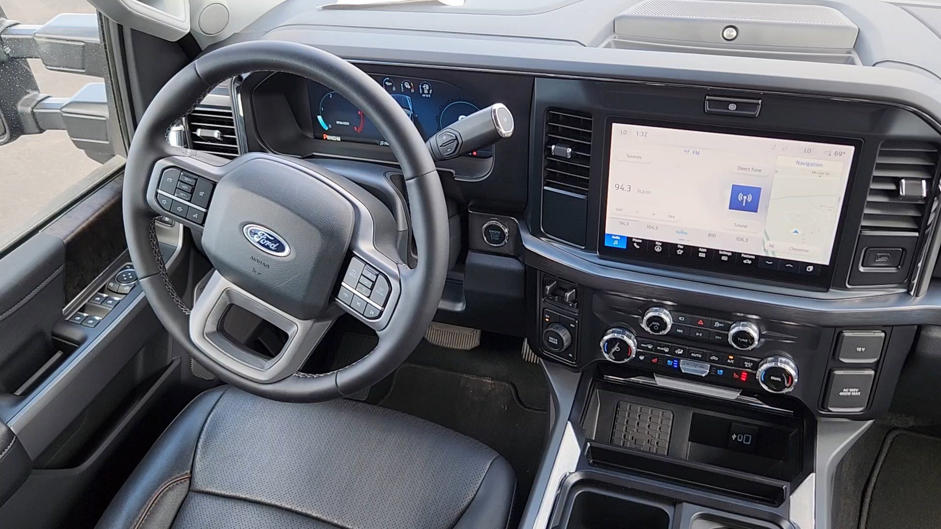 Certified 2025 Ford F250 Lariat image 6