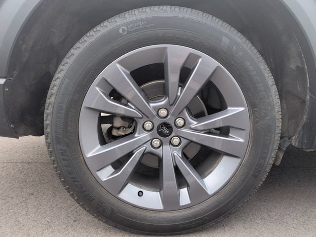 Certified 2023 Ford Explorer XLT w/ Equipment Group 202A AWD/4WD image 12