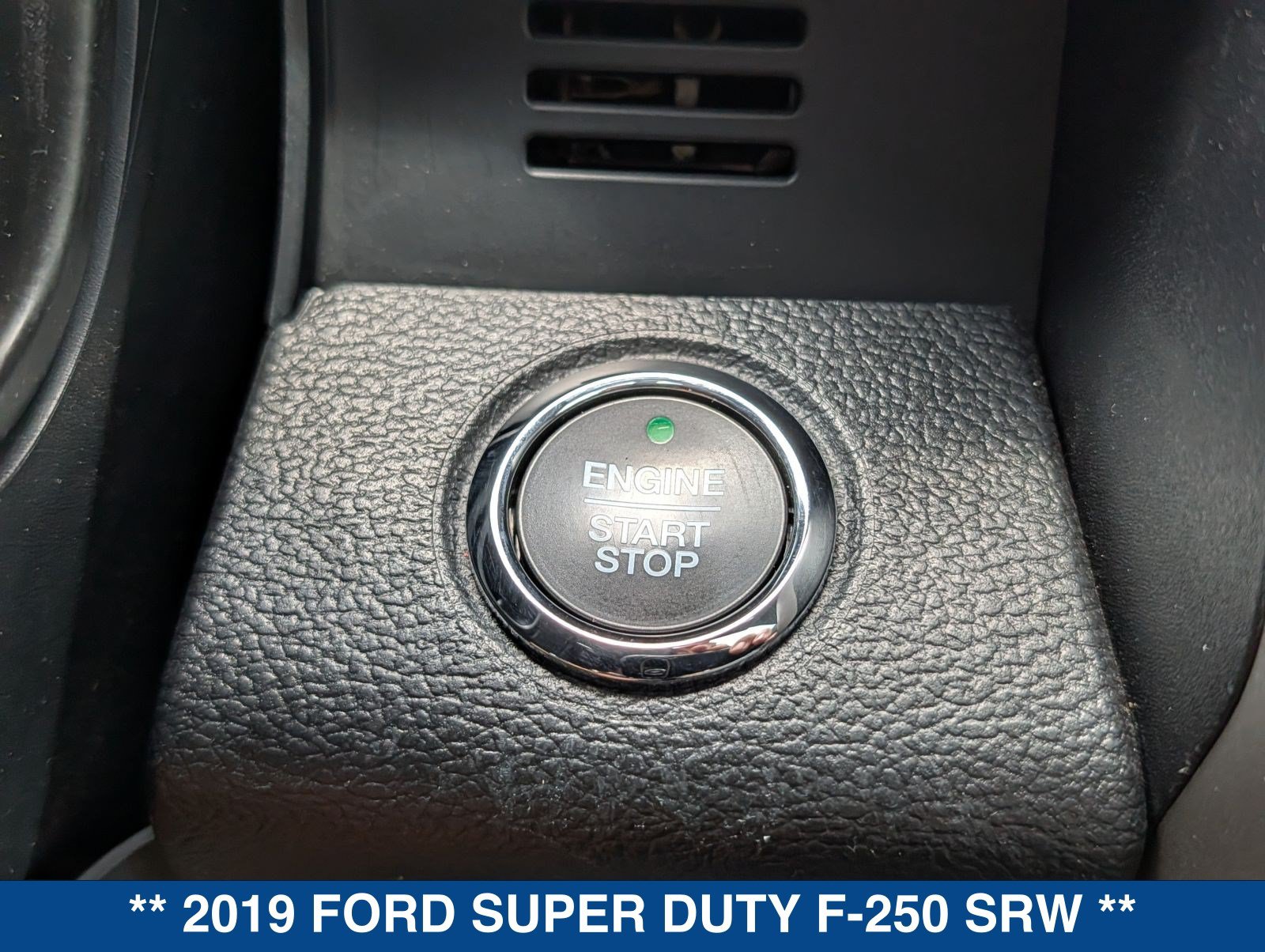 Certified 2019 Ford F250 Lariat w/ Lariat Ultimate Package AWD/4WD image 40