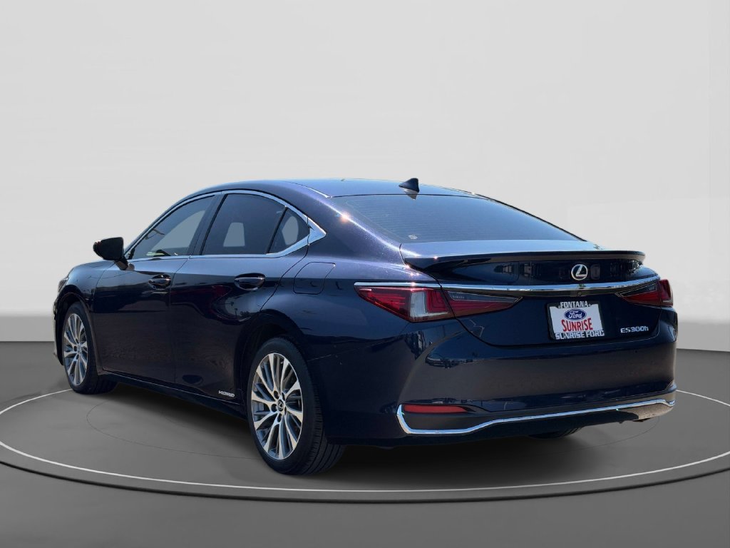 Used 2019 Lexus ES 300h w/ Premium Package FWD image 7